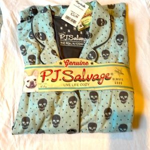 P.J. Salvage Skull Flannel Pjamas NWT (never opened some pics from internet)